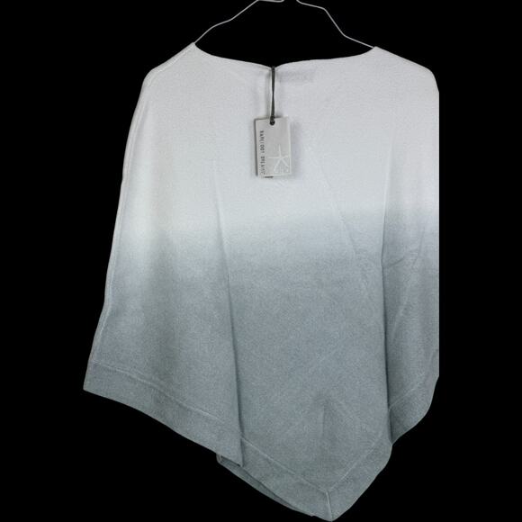 Barefoot‎ Dreams CozyChic Ultra Lite Ocean Breeze Poncho Waterfall One Size NWT - Picture 10 of 15